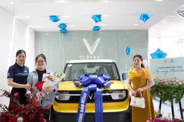 Khánh Vân - Phụ trách kinh doanh Vinfast Hải Dương - Giao xe 1